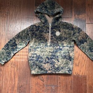 Kids Camouflage Fleece Hoodie size 7/8